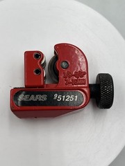 VINTAGE Sears USA Mini Tubing Cutter 951251 1/8-5/8 IN GOOD SHAPE FOR AGE SEE