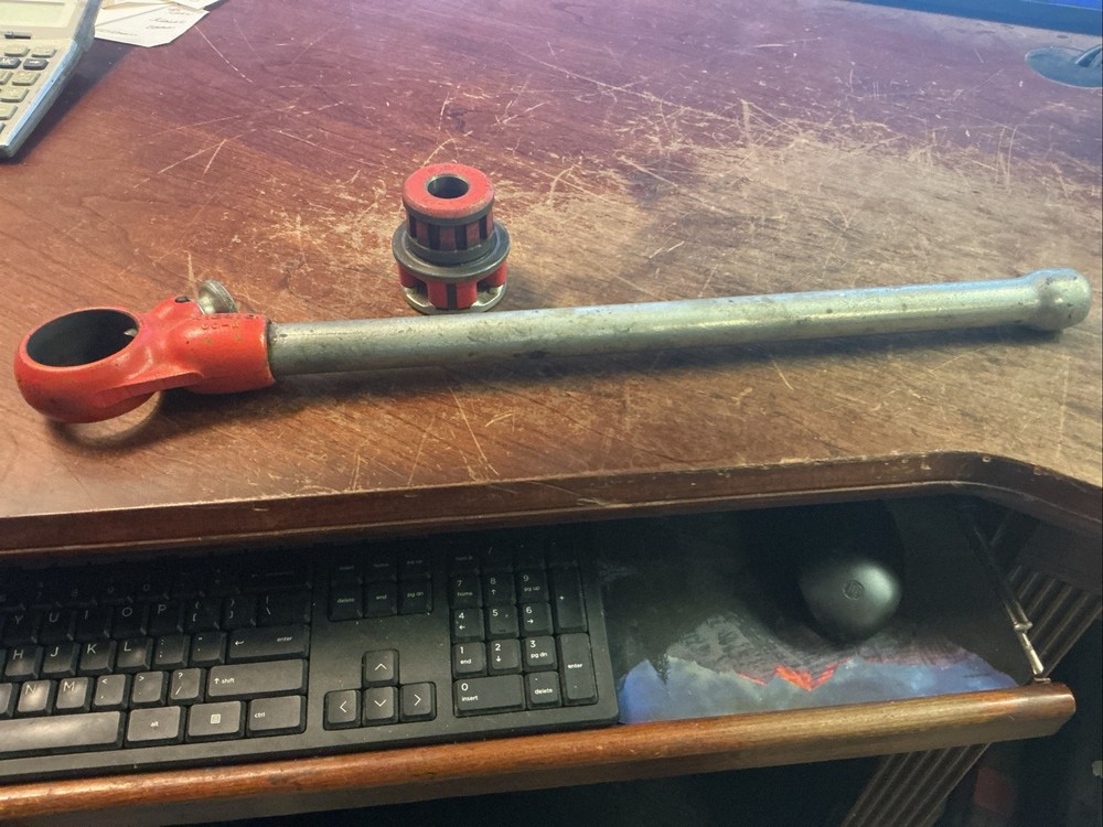 Ridgid 00-R With 1/2&rdquo; NPT Die Head (used)