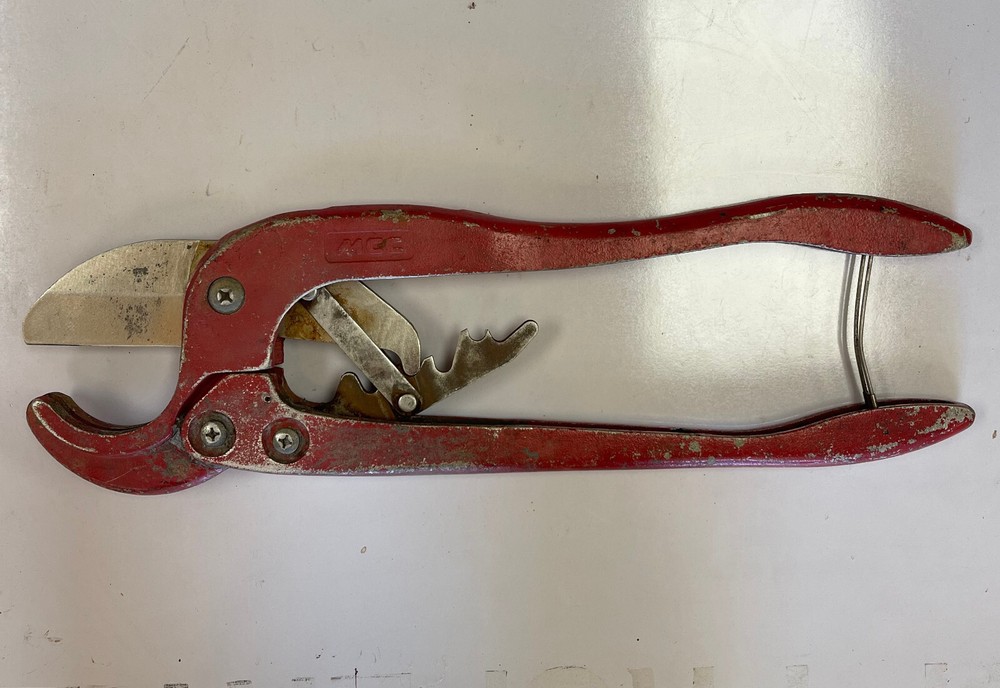 Plastic Pipe Cutter Traditional Series MCC Made in Japan equivalent to 2.1/2 in