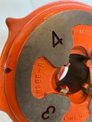 RIDGID No. 65-R Manual Pipe Threader Set 1&Prime;-2&Prime; Pipe