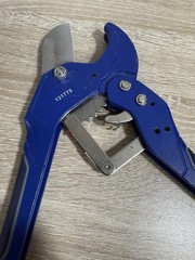 Kobalt 131775 Ratcheting PVC Pipe Cutter