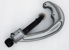 +GF+ GEORG FISCHER QUICK ACTING TUBING PIPE CUTTER 1-7/8 TO 4-1/2 OD 48 TO 116MM