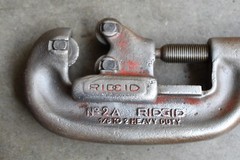 Ridgid 1/8 in. to 2 in. Model 2-A Adjustable Heavy-Duty Pipe Cutte