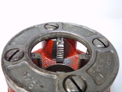 RIDGID 00-R Pipe Threading Die Head Set, 1&Prime; & 3/4&Prime;