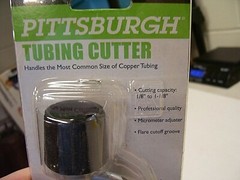 Tubing Cutter Pittsburgh 1/8 in. &ndash; 1-1/8 in. Thick, Model 40913 NIP