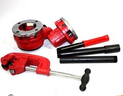 PLUMBING RATCHET TYPE PIPE THREADER 1-1/2&Prime; & 2&Prime; NPT DIES W/ PIPE CUTTER #2 NEW