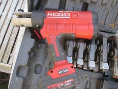 Ridgid RP340 Kit W 6 Jaws 1/2&rdquo;-2&rdquo; Two Batteries Charger Good Condition in case