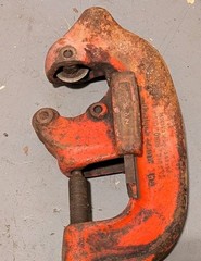 RIDGID NO 3-S Pipe Cutter 1&Prime; to 3&Prime; Capacity With Handle &ndash; Heavy Duty USA