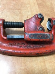 RIDGID No. 2 Heavy Duty Pipe Cutter Ridge Tool Company 1/8&Prime; to 2&Prime;