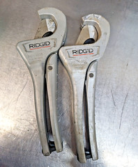 Lot of 2 Ridgid PC-1375 Plastic Pipe & Tubing Cutter Tool, OD Max 1-3/8&Prime; / 35mm