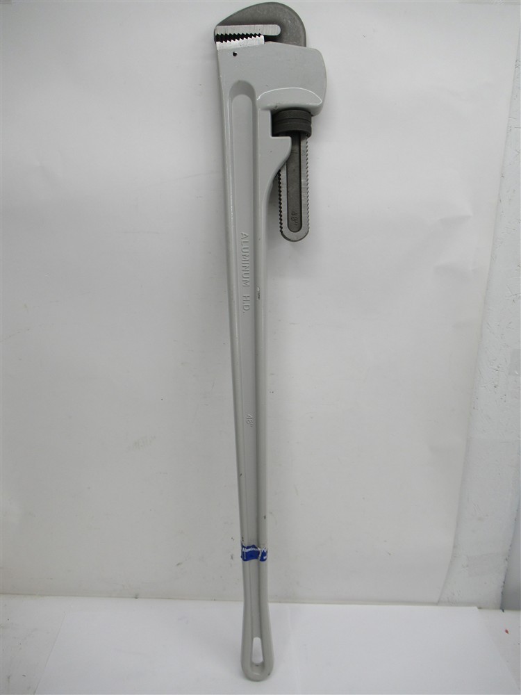 Stark 18847, 48&Prime; HD Aluminum Pipe Wrench, 6&Prime; Capacity