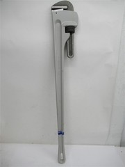 Stark 18847, 48&Prime; HD Aluminum Pipe Wrench, 6&Prime; Capacity