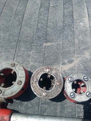 RIDGID 00-R 3/8, 1/2, 3/4 , 1 ,Pipe Threader Die Head w/ RIDGID Ratchet Handle