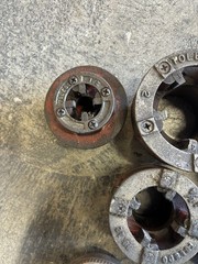 Mixed Lot of Ridgid Manual Ratcheting Pipe Threader No.12 12-R W/ 8 Die Heads