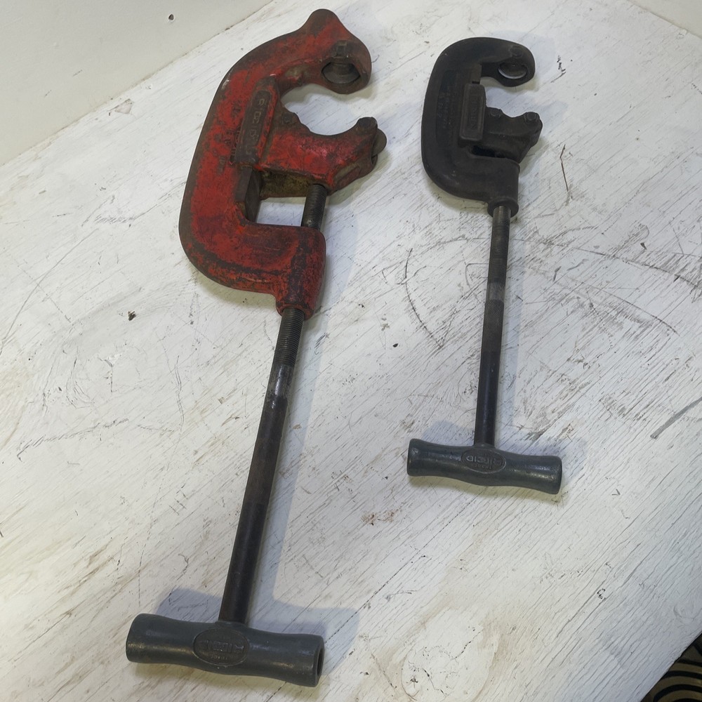Ridgid No. 4S Heavy Duty Pipe Cutter 2&Prime; &ndash; 4&Prime; & 2A / 202 1/8&Prime; &ndash; 2&Prime; Heavy Duty