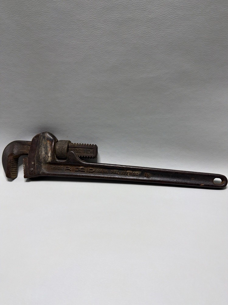 Vintage Ridgid 18&Prime; HEAVY DUTY Pipe Wrench Made by Ridge Tool Co. Elyria Ohio USA