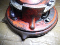 31 + #,s RIDGID 65-R PIPE THREADER 1&Prime; to 2&Prime; CAPACITY & USA VISE 1/8&Prime; to 2 1/2&Prime;