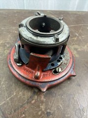 RIDGID No 65-R Manual Receding Universal Pipe Threader 1&Prime; to 2&Prime; Capacity VD 2