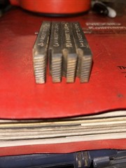 Ridgid 3/8&Prime;-16 UNC Left Hand HSS 500B Bolt Dies No. 48920