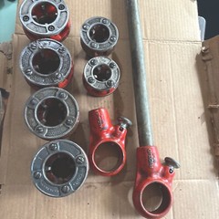 Ridgid 00-R Pipe Threader 1/2 3/4(4) 1 Inch And (2) Holders Handle Made In USA