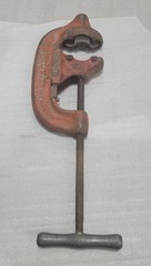 RIDGID 2 in. to 4 in. Model 44-S Heavy-Duty Pipe Cutter 4-S