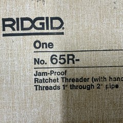 New RIDGID Model No. 65R Ratchet Pipe Threader 1&Prime;-2&Prime; w/ 24&Prime; Handle