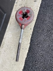 Ridgid No. 65-R Pipe Threader with Handle 1&Prime; to 2&Prime; 65R
