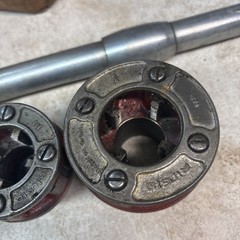 RIDGID 00-R Pipe Threader Die Head Set &mdash; 1&rdquo;, 3/4&rdquo;, and 1/2&rdquo;