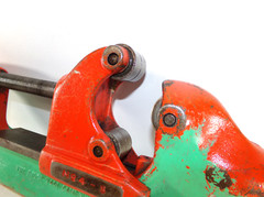 RIDGID 4-S Heavy Duty Pipe Cutter 2&Prime; &ndash; 4&Prime; 32840