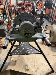 VICTAULIC MODEL 226M ROLL GROOVER 4 2&Prime; &ndash; 6&Prime; METAL PIPE RIDGID 4 300 ROLL GROOVER