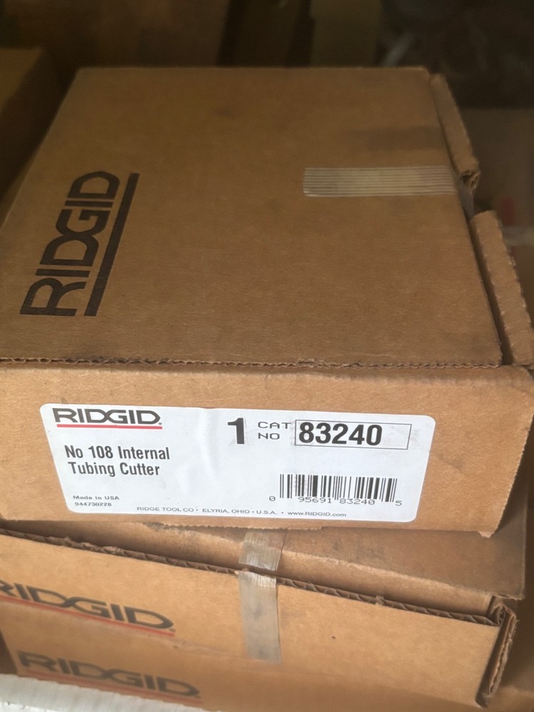 Ridgid 83240 No.108 Pipe Cutter 2-1/2&Prime; to 4&Prime; Capacity 4 Special Wheel Cutter