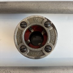 ridgid 00-R 2 Ratchets Pipe Threader With One Die 3/4&rdquo; 2 Original 18&rdquo; Handles