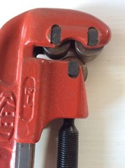 Slightly Used Reed Mfg. Co. No. 2-1 Heavy Duty Pipe Cutter 1/8&Prime; &ndash; 2&Prime;