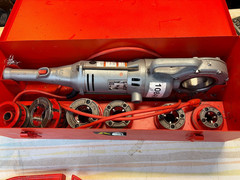 RIDGID 700 T2 PIPE THREADER w/ Heads and Dies Set Pump Gun and Stand BUNDLE