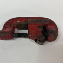 RIDGID No. 1-2 Heavy Duty Pipe Cutter Tool 1/8 To 1 1/4 Trademark Ridge Tool Co