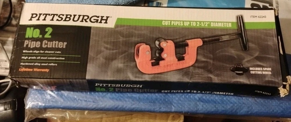 PITTSBURGH No.2 Pipe Cutter, Cuts up to 2-1/2&Prime;