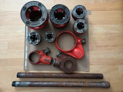 RIDGID 12-R ; 00-R ; 0 R Pipe Thread Set &ndash; NPT 2&Prime;, 1-1/4&Prime;, 3/4&Prime; (x2), 1/2&Prime;, 3/8&Prime;
