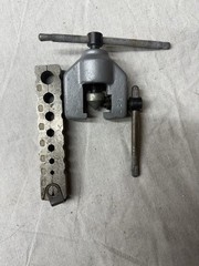 RIDGID no. 345 Flaring Tool 45˚ SAE Flares 3/16&Prime; &ndash; 5/8&Prime; Made in USA