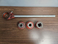 Ridgid D-286 12-R Manual ratcheting Pipe Threader w/ 3 Dies 1/2&Prime; 3/4&Prime; & 1&Prime;