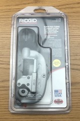 RIDGID 32920 Tubing and Conduit Cutter 15 Screw Feed -Brand New