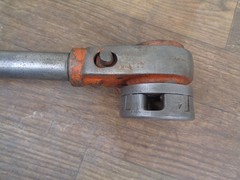 Vintage ARMSTRONG Mfg Pipe Threader &ndash; No. 90R w/3/4&Prime; Die
