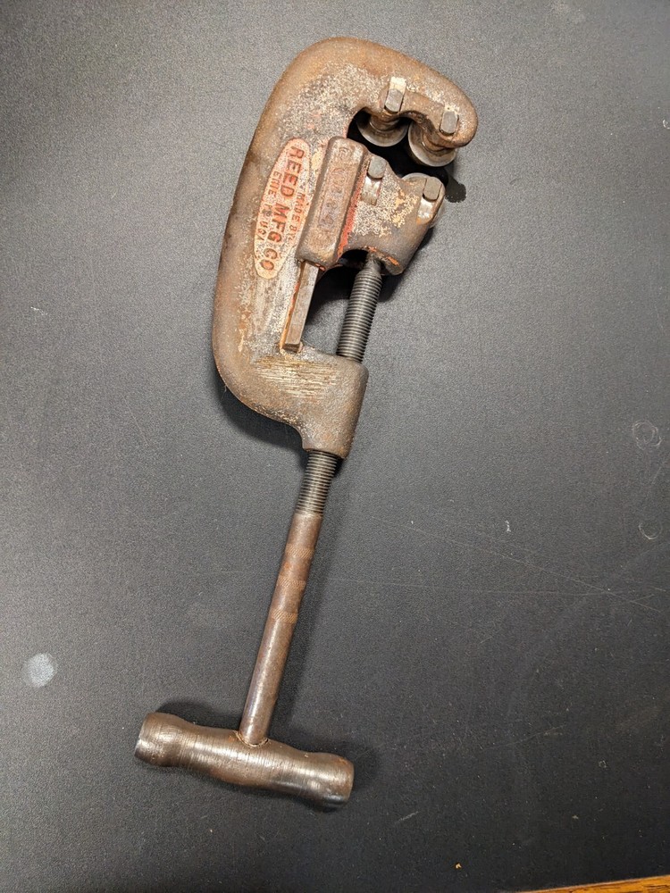 Vintage Reed mfg Co No. 2-4 Cuts 1/2&Prime; To 2&Prime; Pipe. 4 Wheel Cutter USA