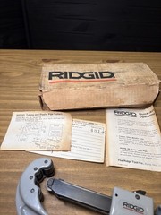 RIDGID 152 Tubing Pipe Cutter 1/4&rdquo;&ndash;2-5/8&rdquo; Cat No. 31642 w/ Box & Manuals USA