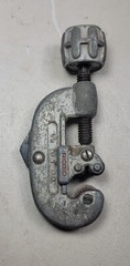 IMPERIAL EASTMAN FLARING TOOL 195-FC 3/16&Prime;-5/8&Prime; & RIGID NO 10 LINE PIPE CUTTER