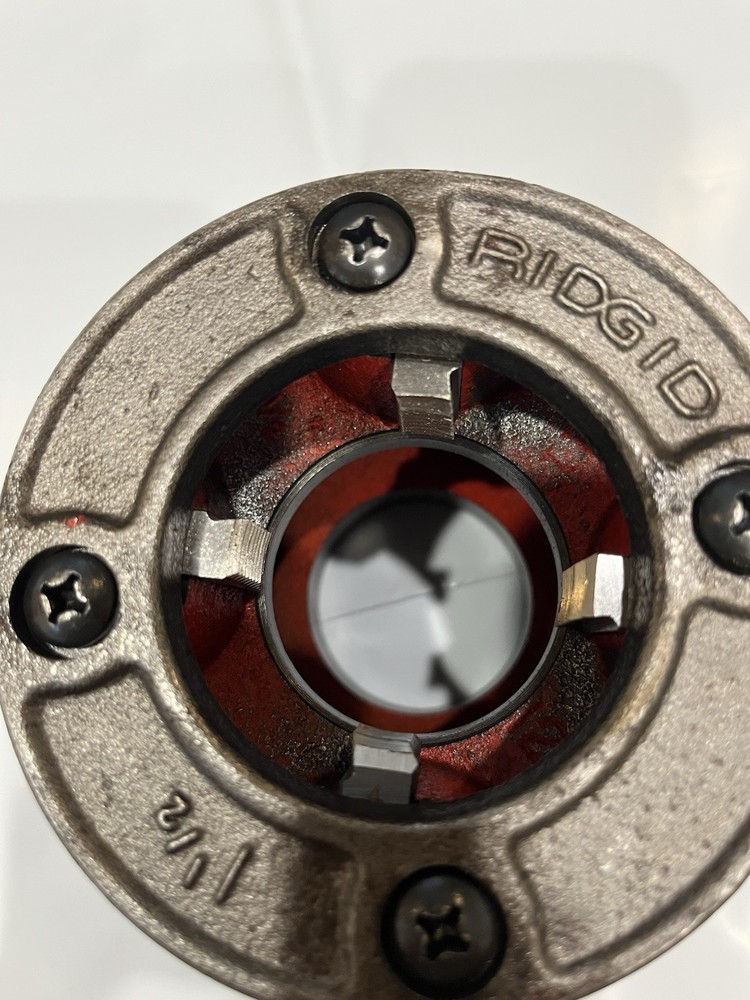 RIDGID 1-1/2&Prime; NPT 12-R Hand Threader Die Head