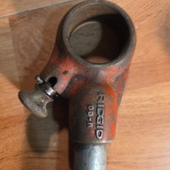 RIDGID #00-R RATCHETING THREADING WRENCH + 3 DIE HEADS 3/8&Prime; 1/2&Prime; & 1&Prime;