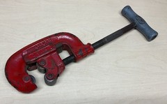 Vintage No. 1-2 Rigid No. 1 Heavy Duty Pipe Cutter Tool 1/8&Prime; to 1-1/4&Prime;
