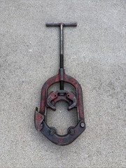Reed H-4 Hinged 4-Wheel Pipe Cutter 2&Prime;&ndash;4&Prime; Steel Stainless Cast Iron Pipe Used