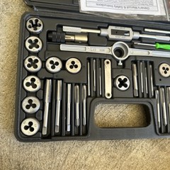 PITTSBURGH 40pc. Carbon Steel METRIC Tap and Die Set with Case &ndash; Model #62832