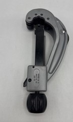 Ridgid 31642 Model 152 Quick-Acting Tubing Cutter (1/4&Prime; &ndash; 2-5/8&Prime;)